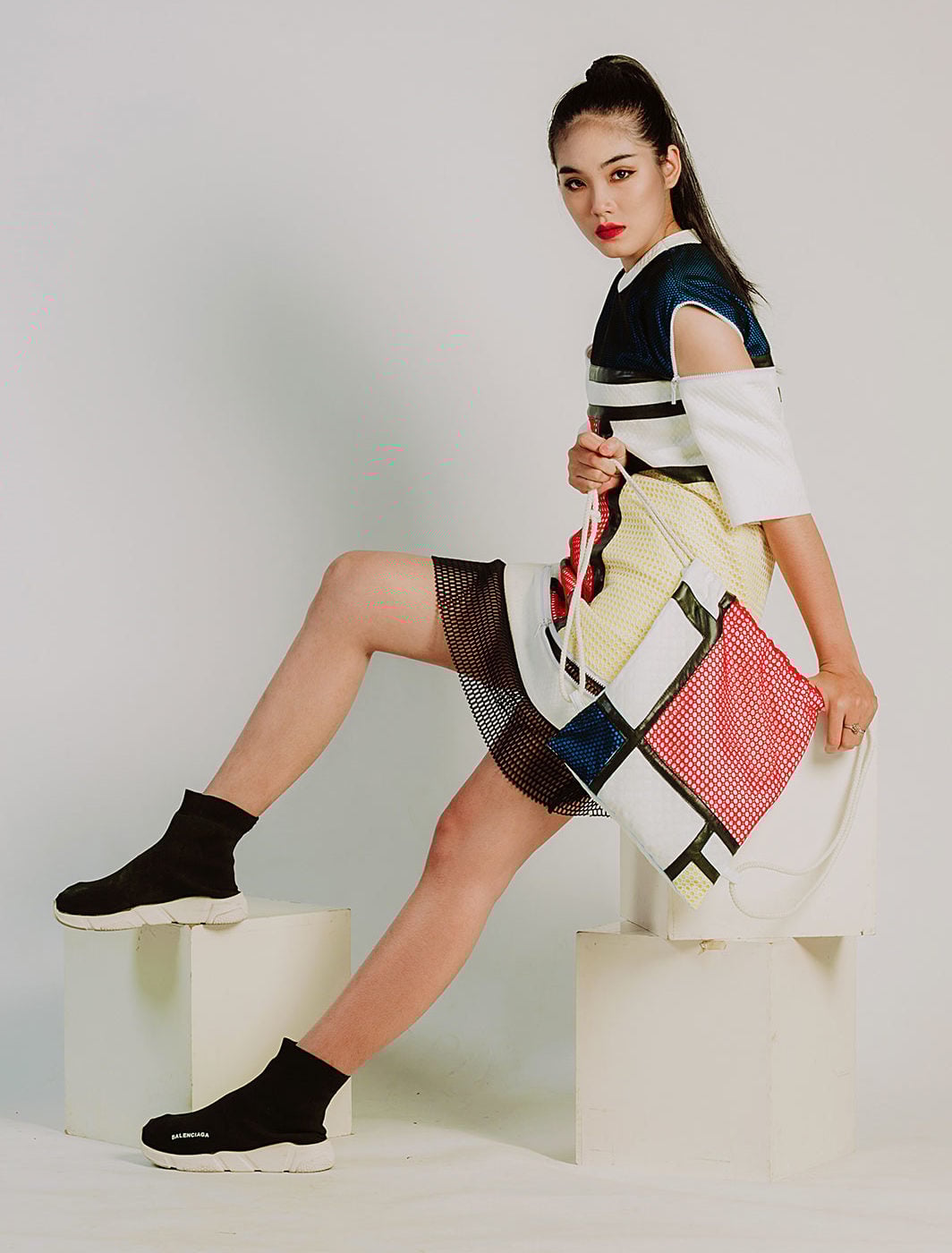 Open shoulders dress