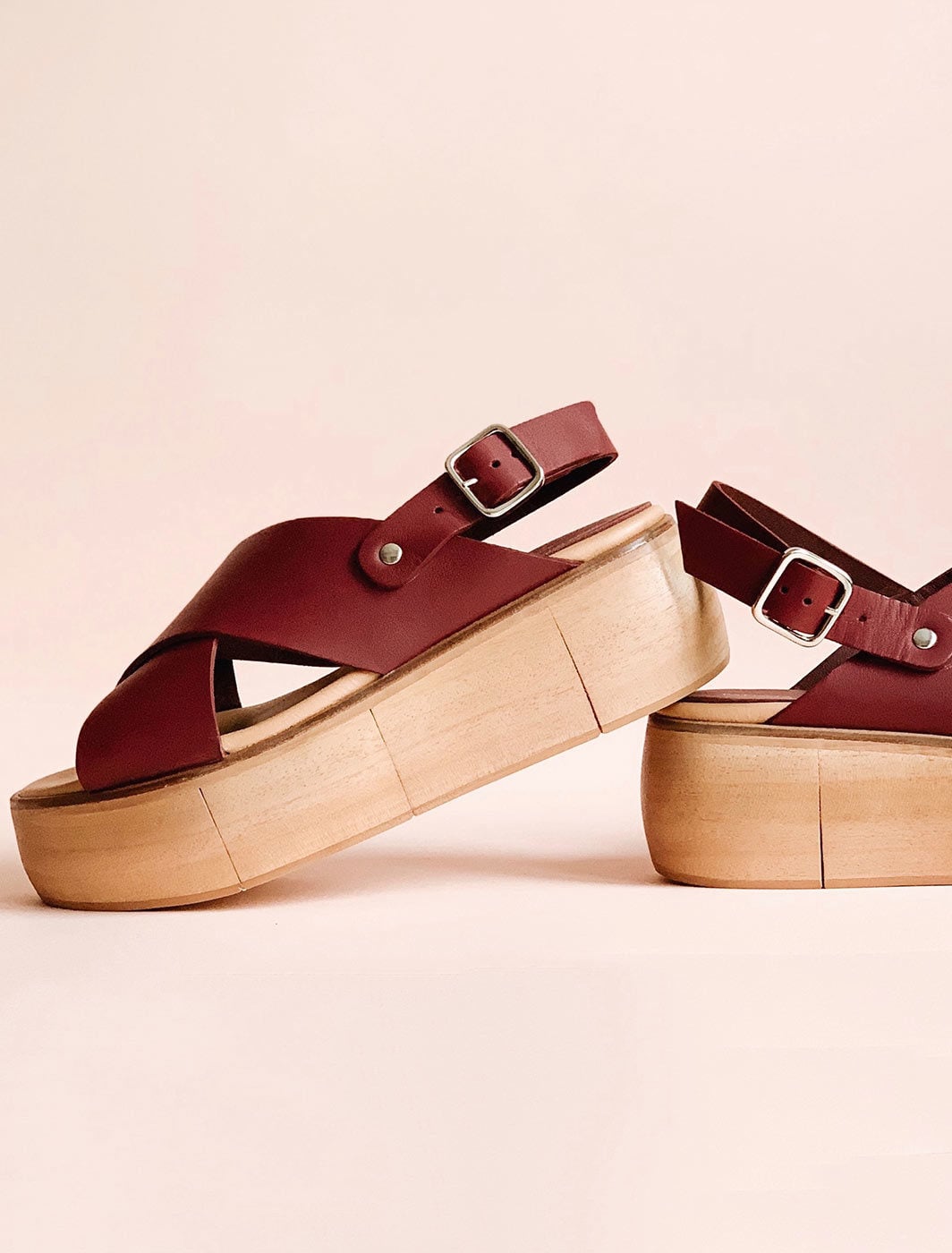 Leather platform sandals